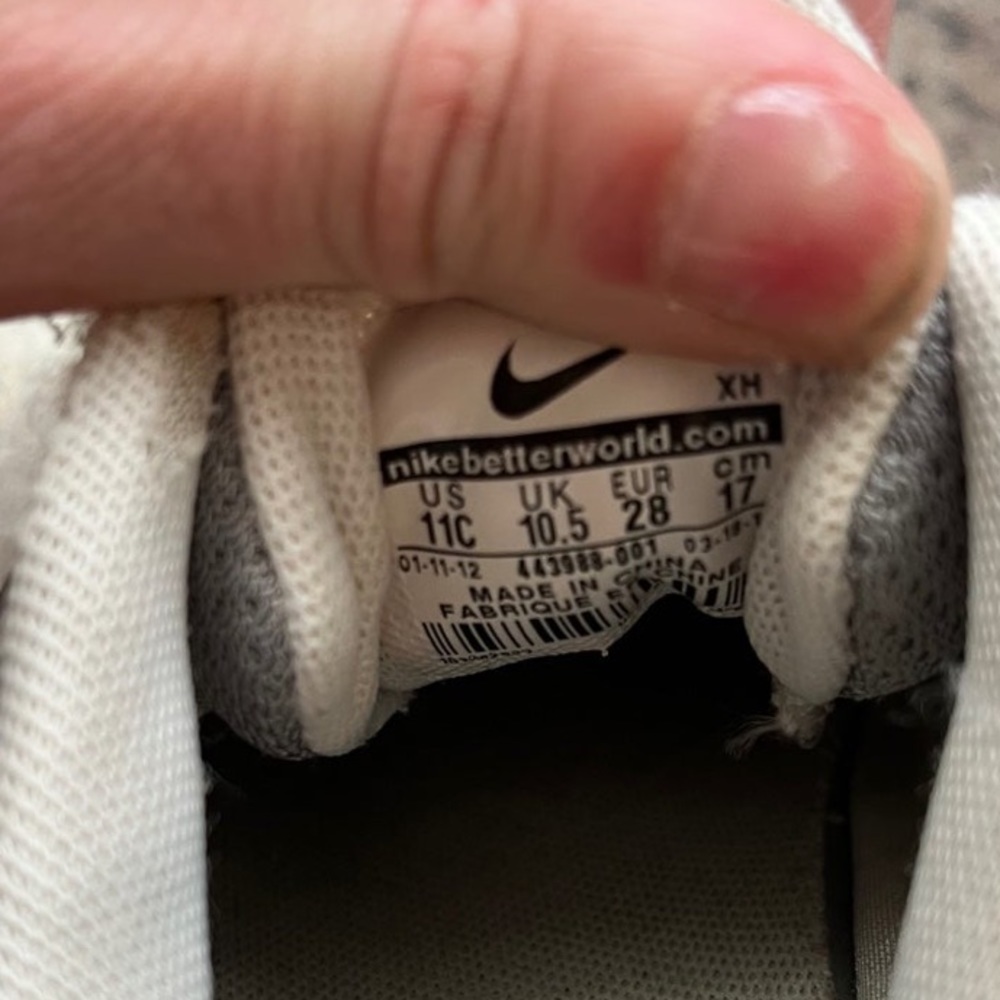 Girls toddler Nike tennis shoes size 11c - Picture 5 of 5